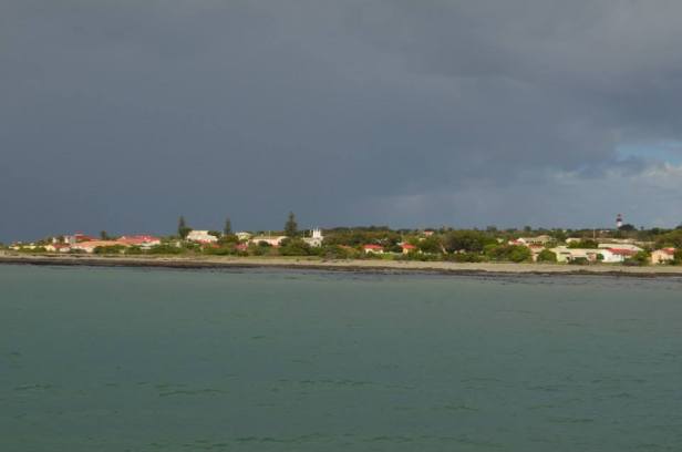 Robben Island vista desde el ferry
