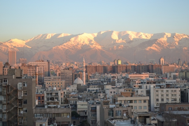 Amanecer sobre Teherán