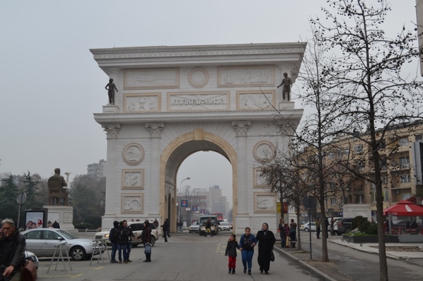 Puerta de Macedonia en Skopje
