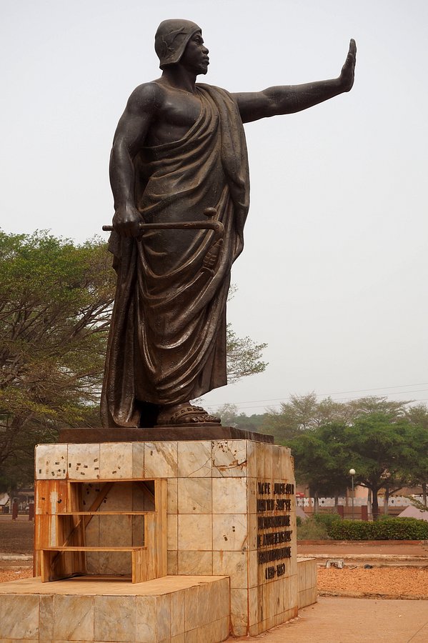 The-Mansudae-Overseas-Project-Benin-Statue-of-Béhanzin-3